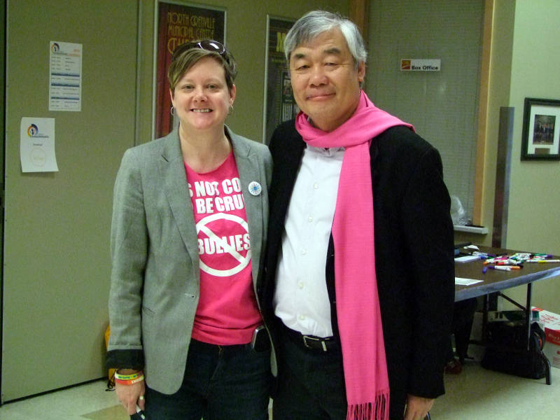 Lori Taylor, seen here with Harmony Movement Executive Director Cheuk Kwan, will receive a leadership award from the organization in November. (Photo/Harmony Movement)